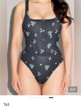 TA3 3X RL seamed Squarely in hard to find Primrose Print!